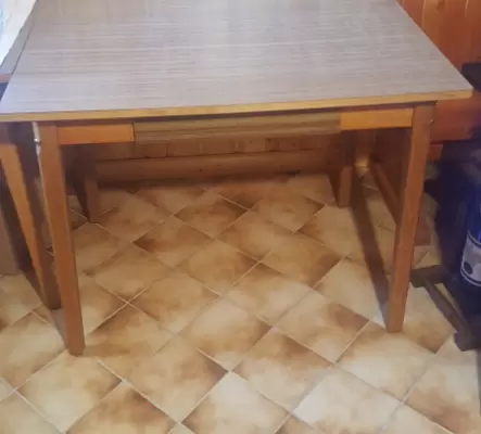 Table avec 1 tiroir