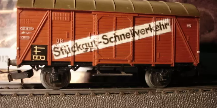 4507 Märklin HO Stückgut-Schnellverkehr wagon fret